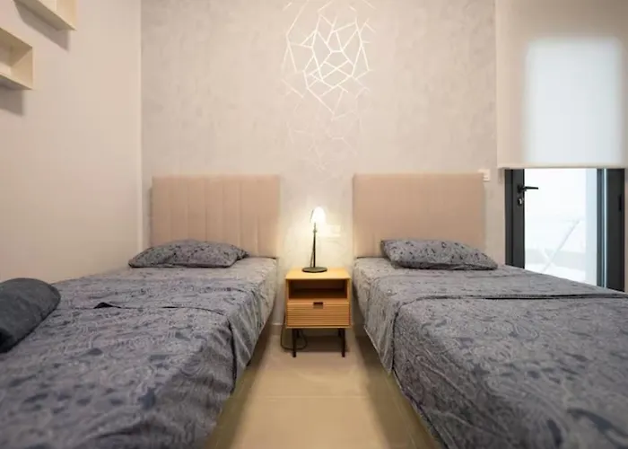 Yourspain S230a Heated Pool *